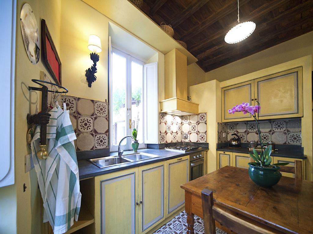 Charming Trastevere Apartment Roma Exterior foto